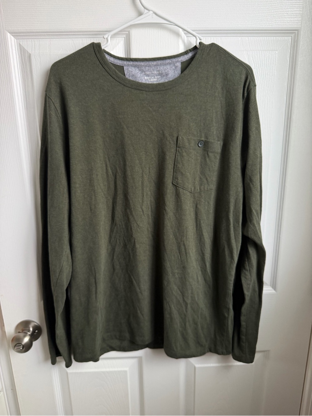 Banana Republic Olive Green Long Sleeve Pocket Tee